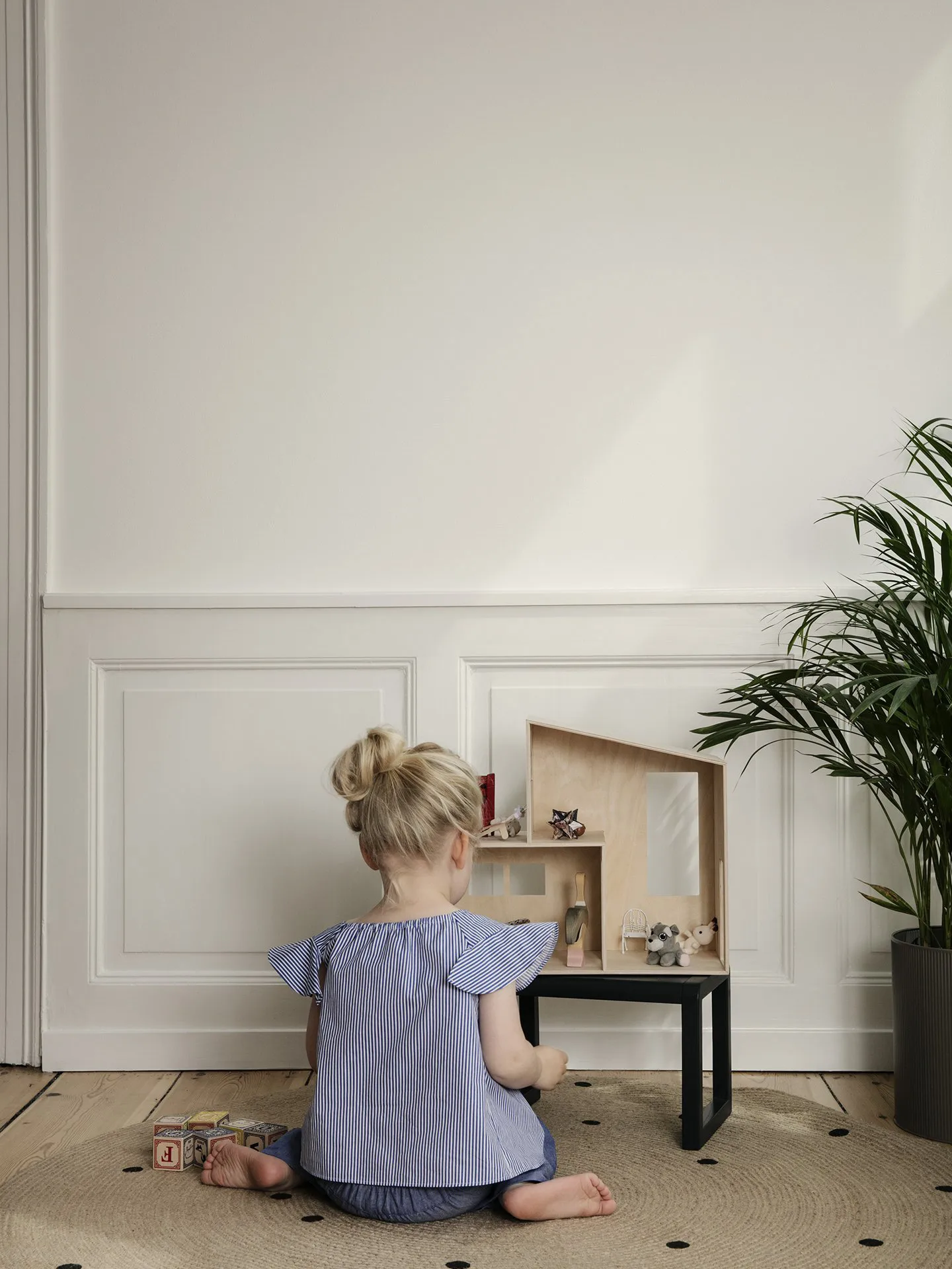 Ferm Living Teppich rund Ø130cm, Black dots Ferm Living