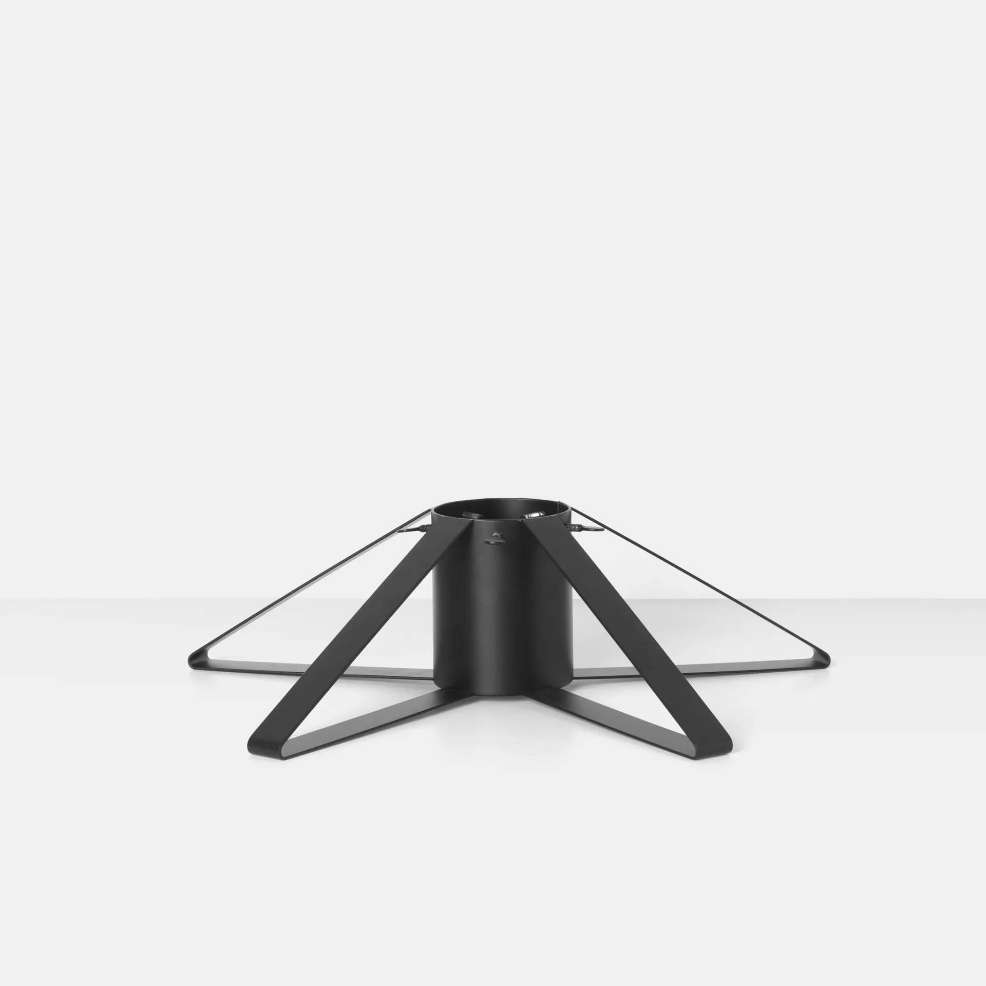 Ferm Living Weihnachtsbaumständer, Schwarz Ferm Living