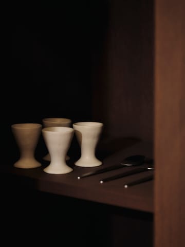 Flow Eierbecher 2er Pack - Off-white speckle - Ferm Living