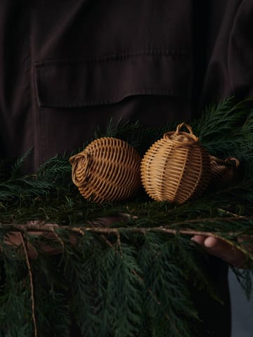 Geflochtene Baubles Weihnachtsanhänger Ø8 cm 2er Pack - Natural - Ferm Living