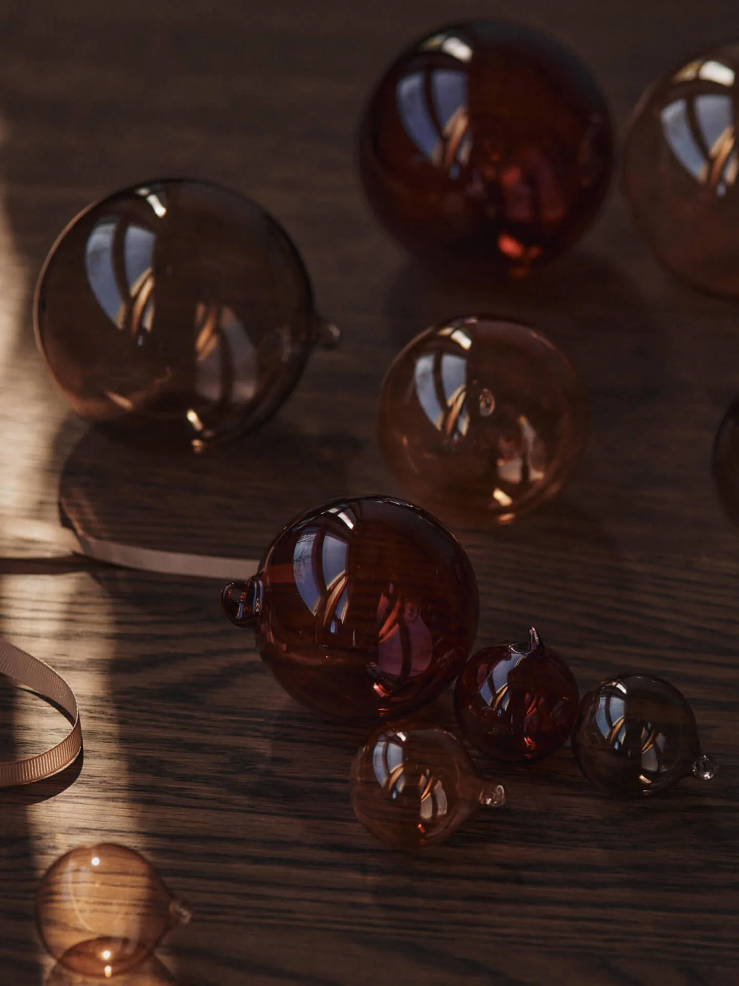 Glass bauble Weihnachtskugeln M Ø8 cm 3-teilig, Roseate Translucent Ferm Living