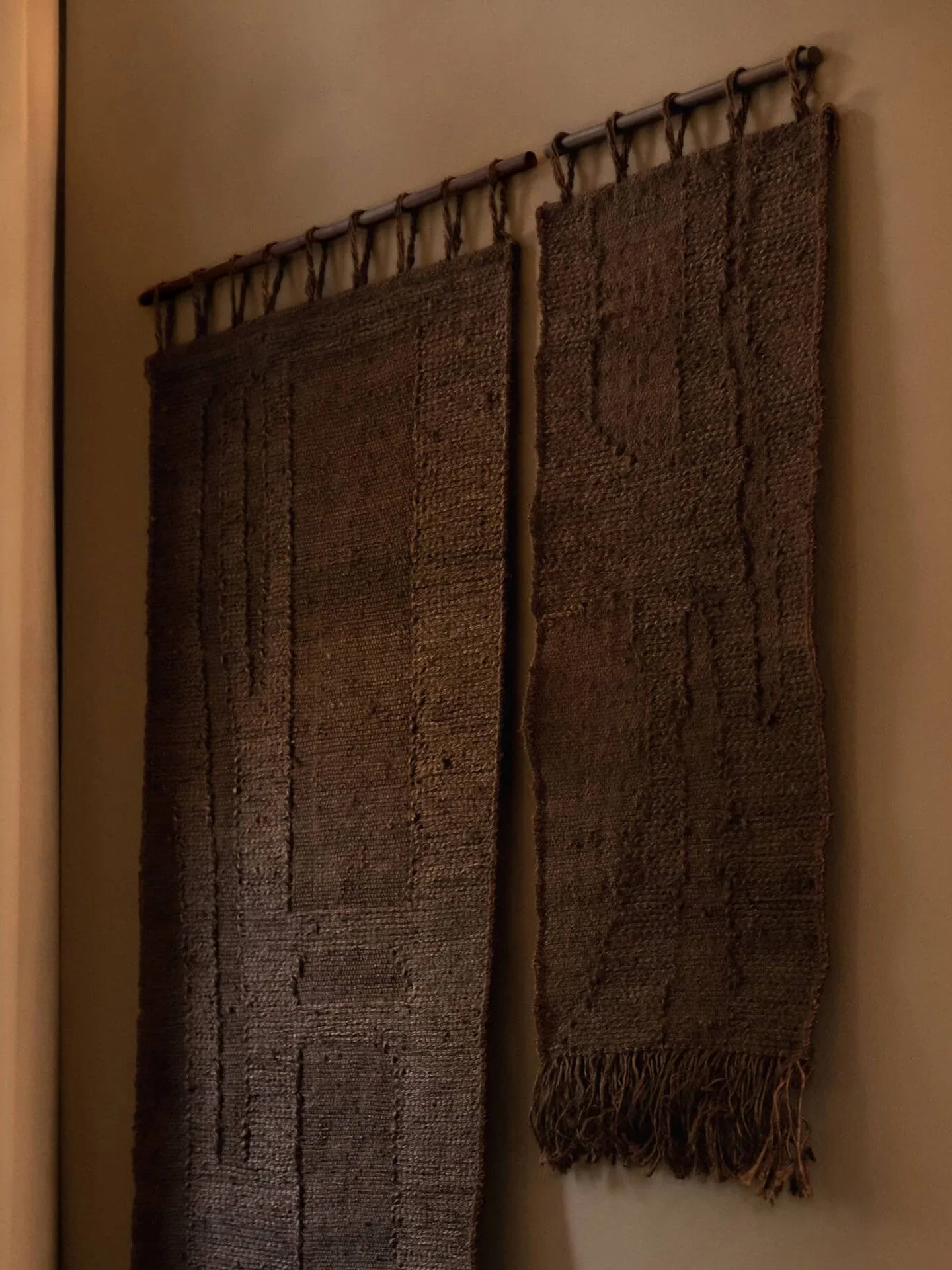 Harvest Wanddekoration 100 x 165cm, Dunkle Schokolade Ferm Living
