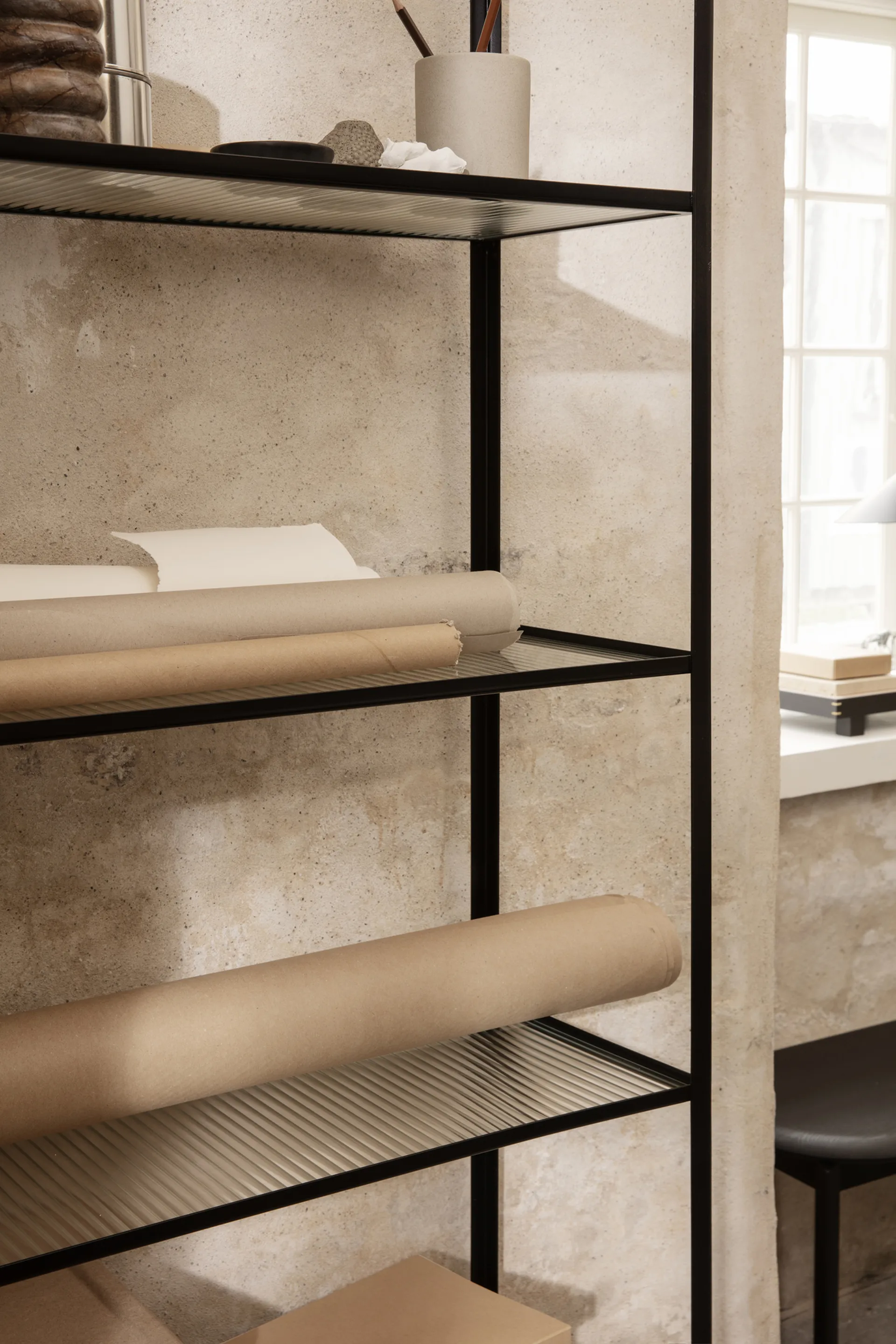 Haze Bücherregal, Black Ferm Living