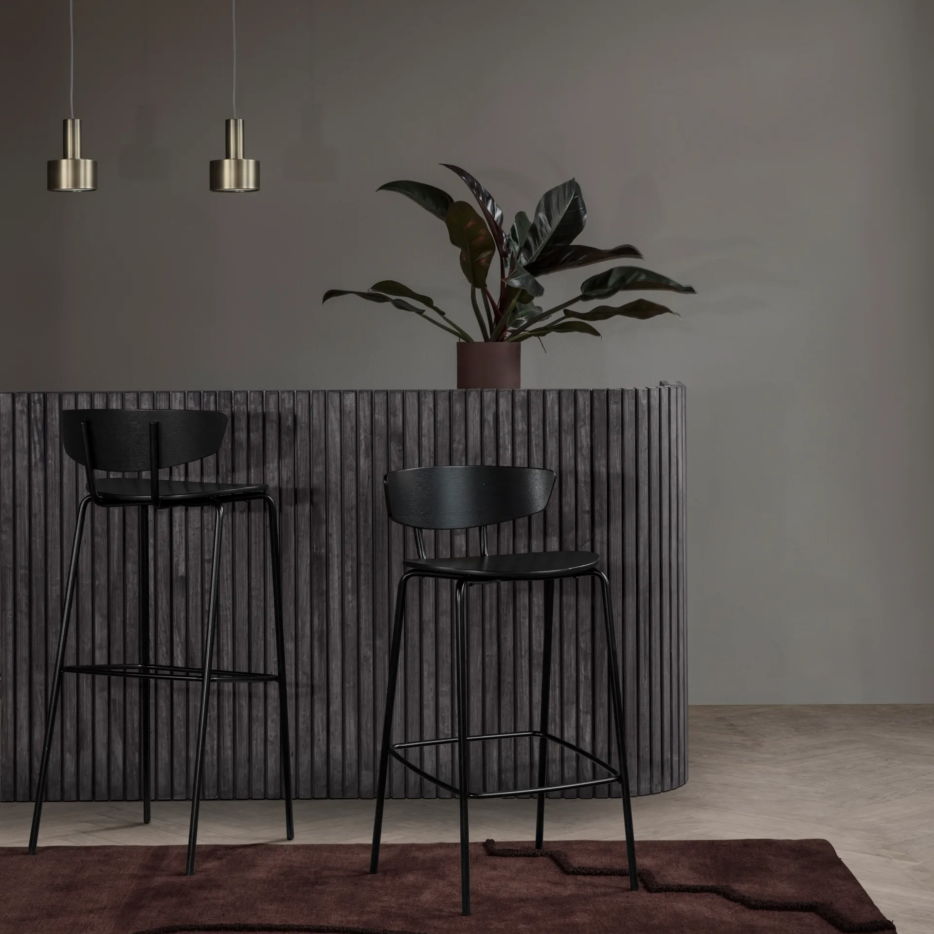 Herman Barstuhl niedrig, Schwarz Ferm Living