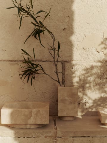 Hew Vase 21 cm - Travertine - Ferm Living