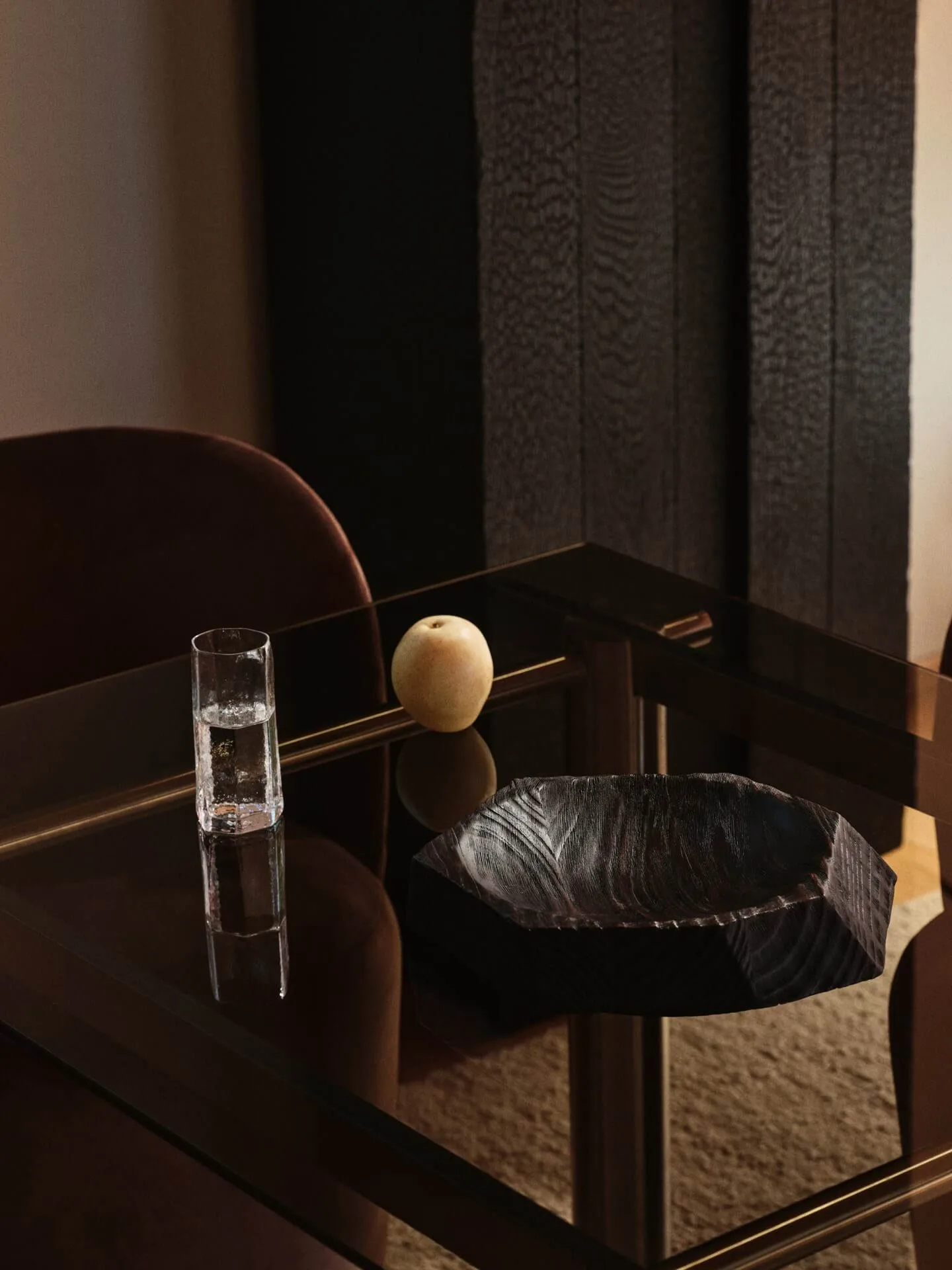 Koh Centerpiece-Dekorationsschale, Dunkelbraun, 35 cm Ferm Living