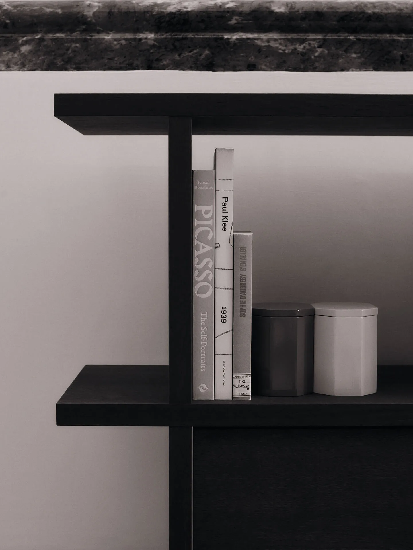 Kona Bücherregal-Schrankeinsatz, Dark Stained Ferm Living