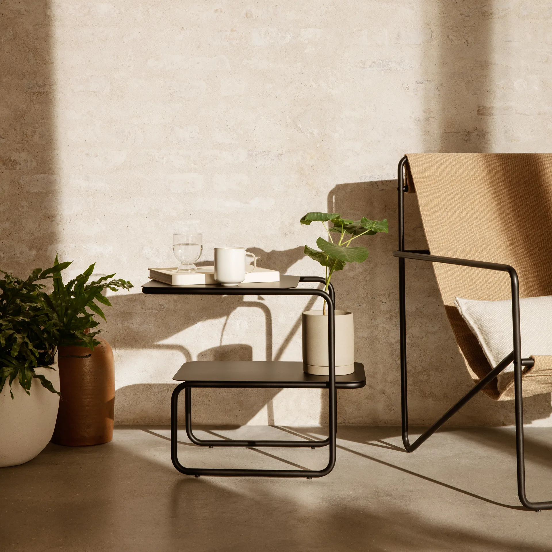 Level Beistelltisch, Black Ferm Living