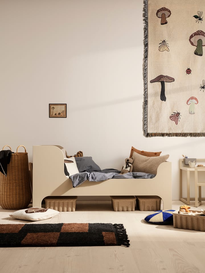 Mara handgeknüpfter Teppich 80 x 120cm, Black-chocolate Ferm Living