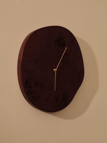 Melt Wanduhr 28 x 33cm - Dark stained burl - Ferm Living
