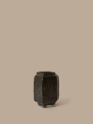 Mokuri Vase - Schwarz, 25 cm - Ferm Living