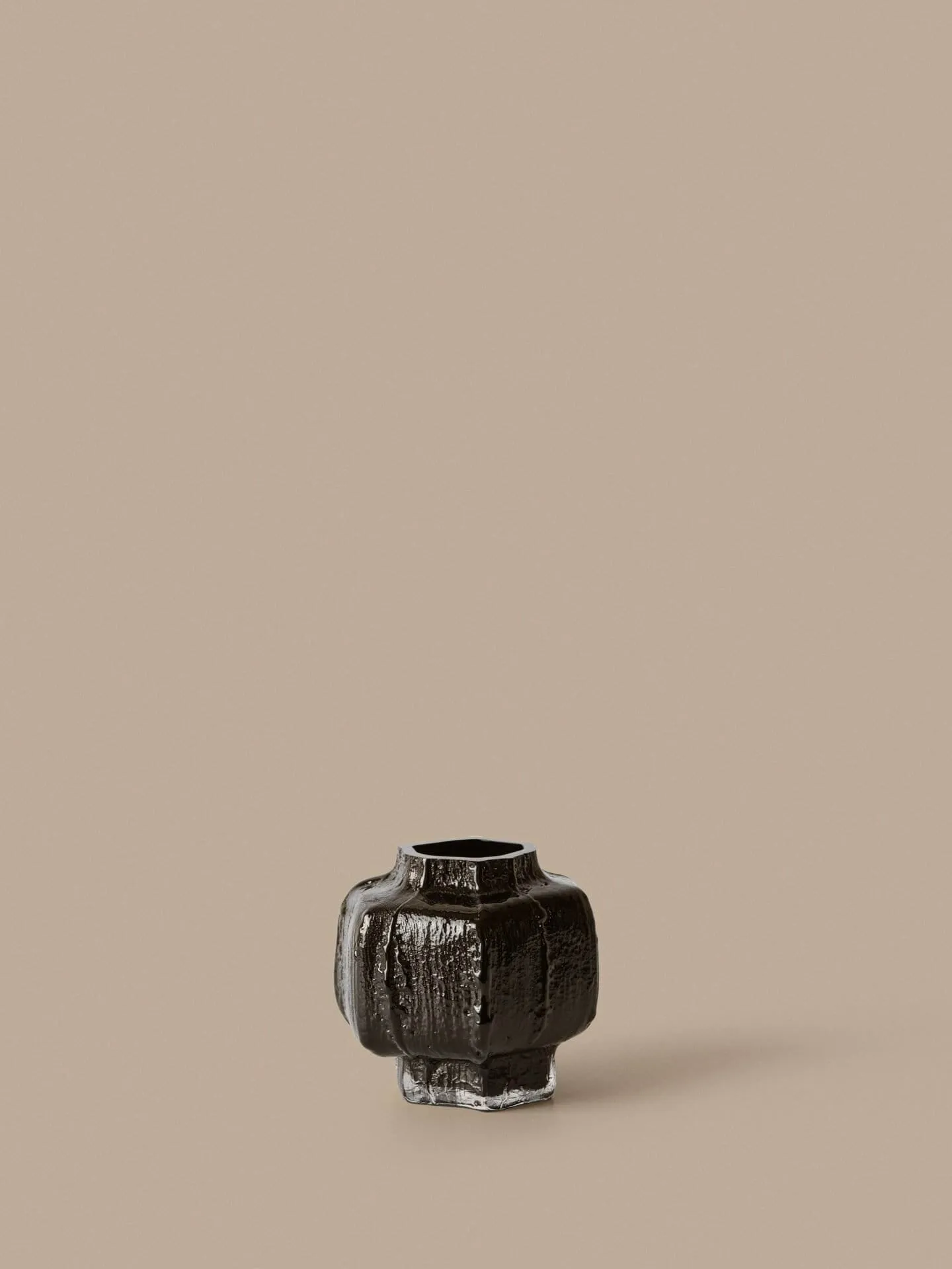 Mokuri Vase, Schwarz, 30 cm Ferm Living