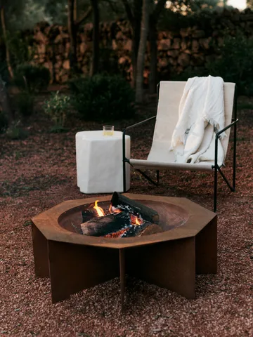 Otto fire pit Feuerstelle - Rust, Ø85,5x29 cm - Ferm Living