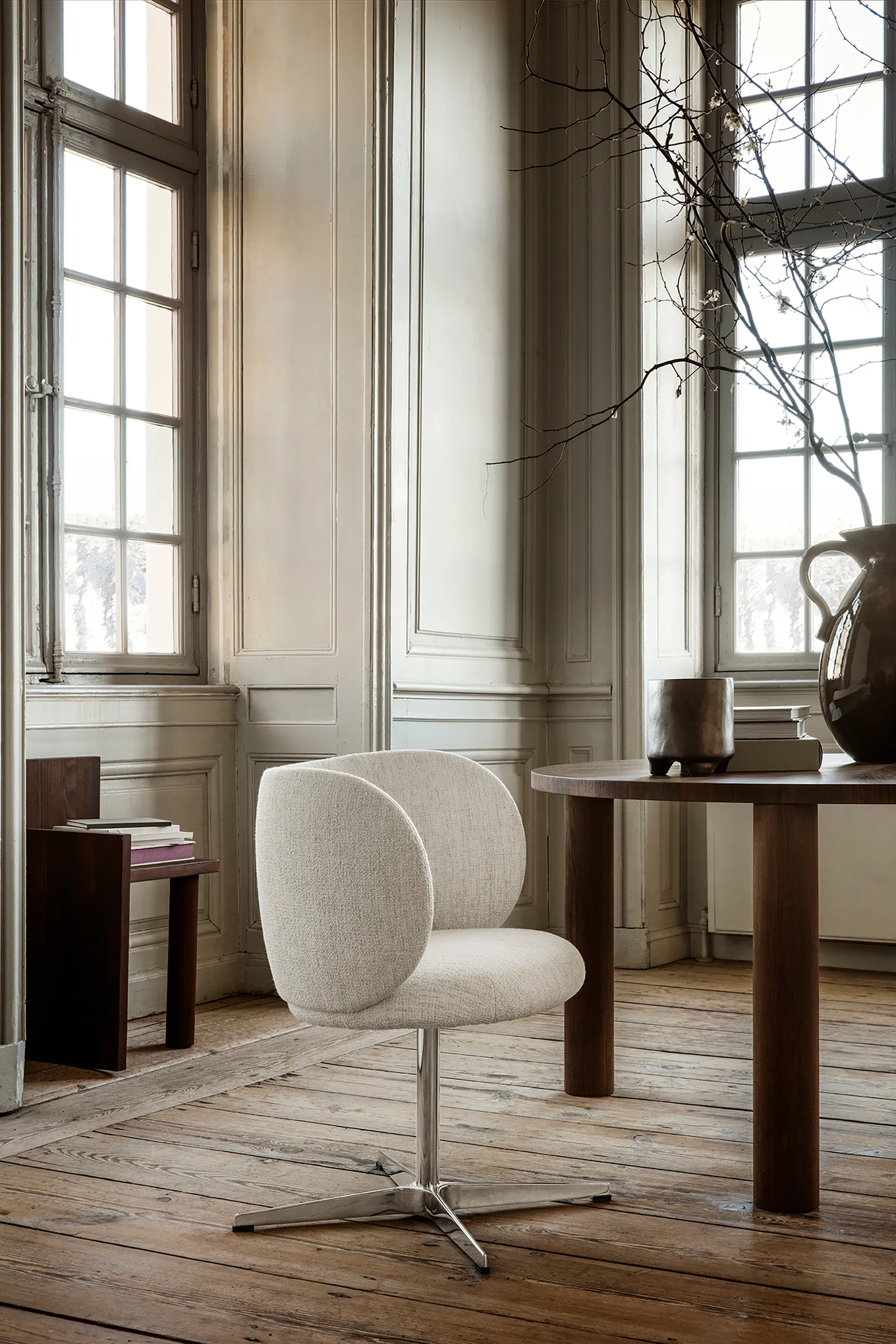 Rico dining chair swivel bouclé, Off-white Ferm Living