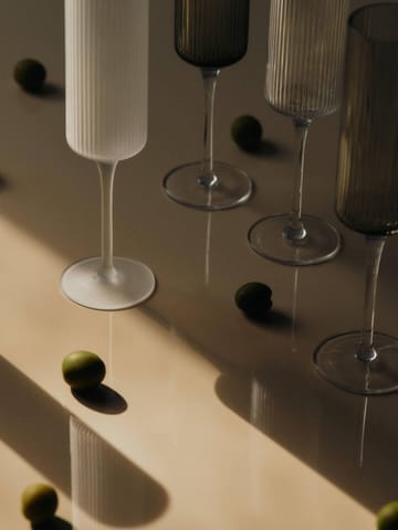 Ripple Champagne flutes Champagneglas 15 cl 2er-Pack - Frosted - Ferm Living