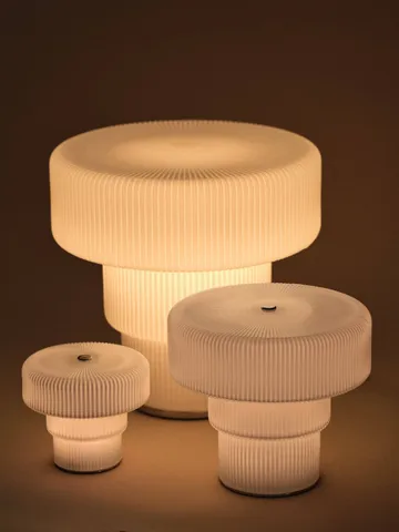 Ripple Tischlampe - Weiß, Ø28x28 cm - Ferm Living