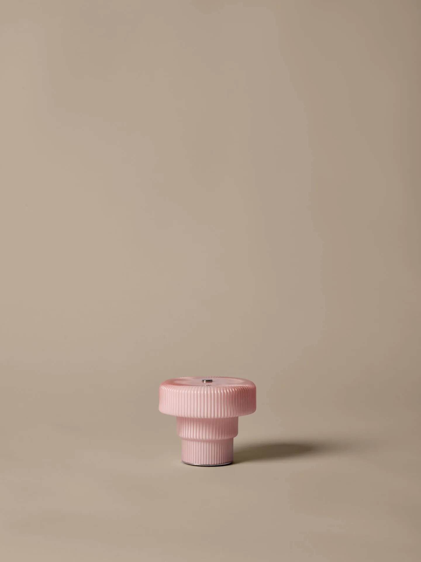 Ripple tragbare Tischleuchte, Pale rose, 10cm Ferm Living