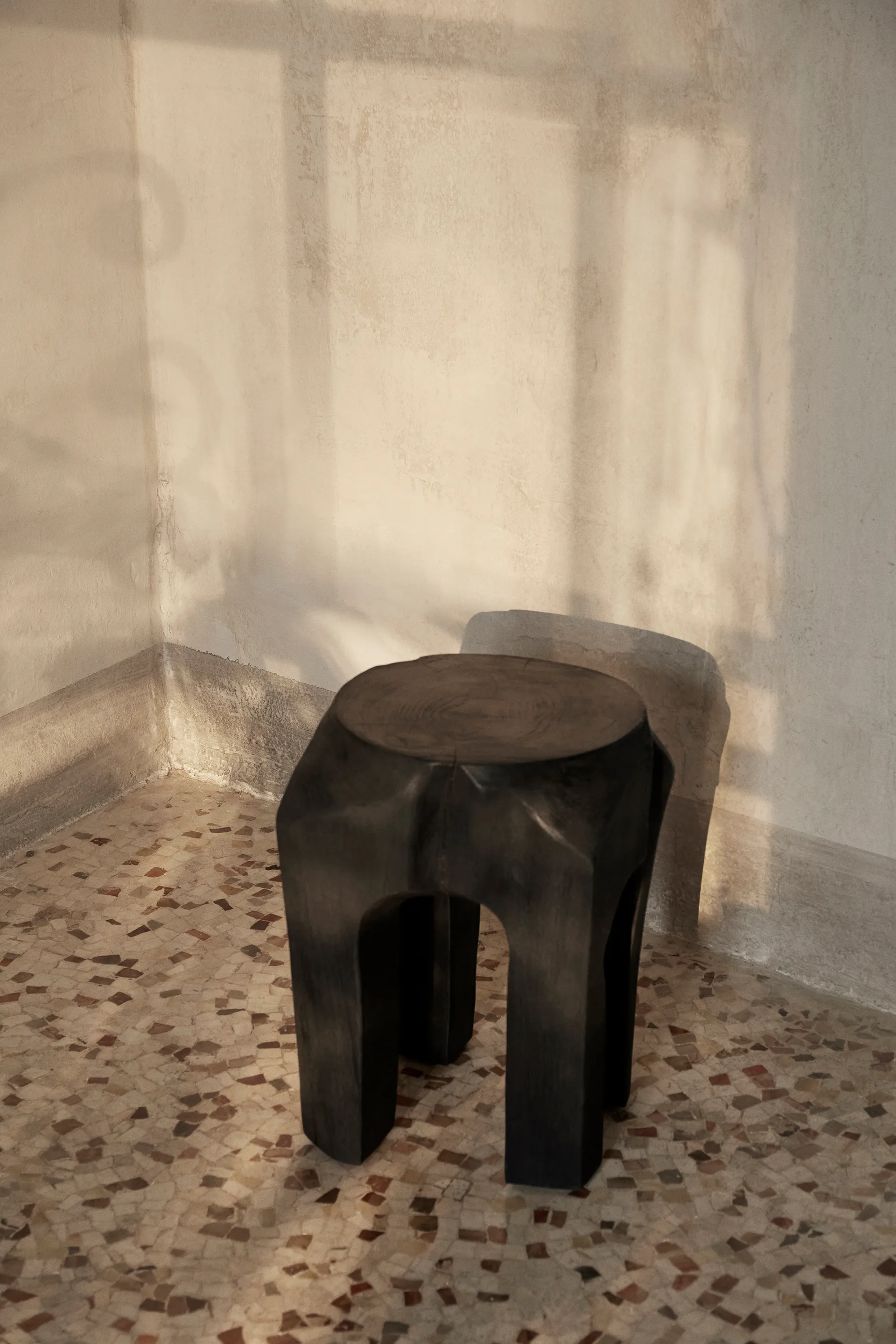 Root Hocker Ø30 x 40cm, Black stained Ferm Living