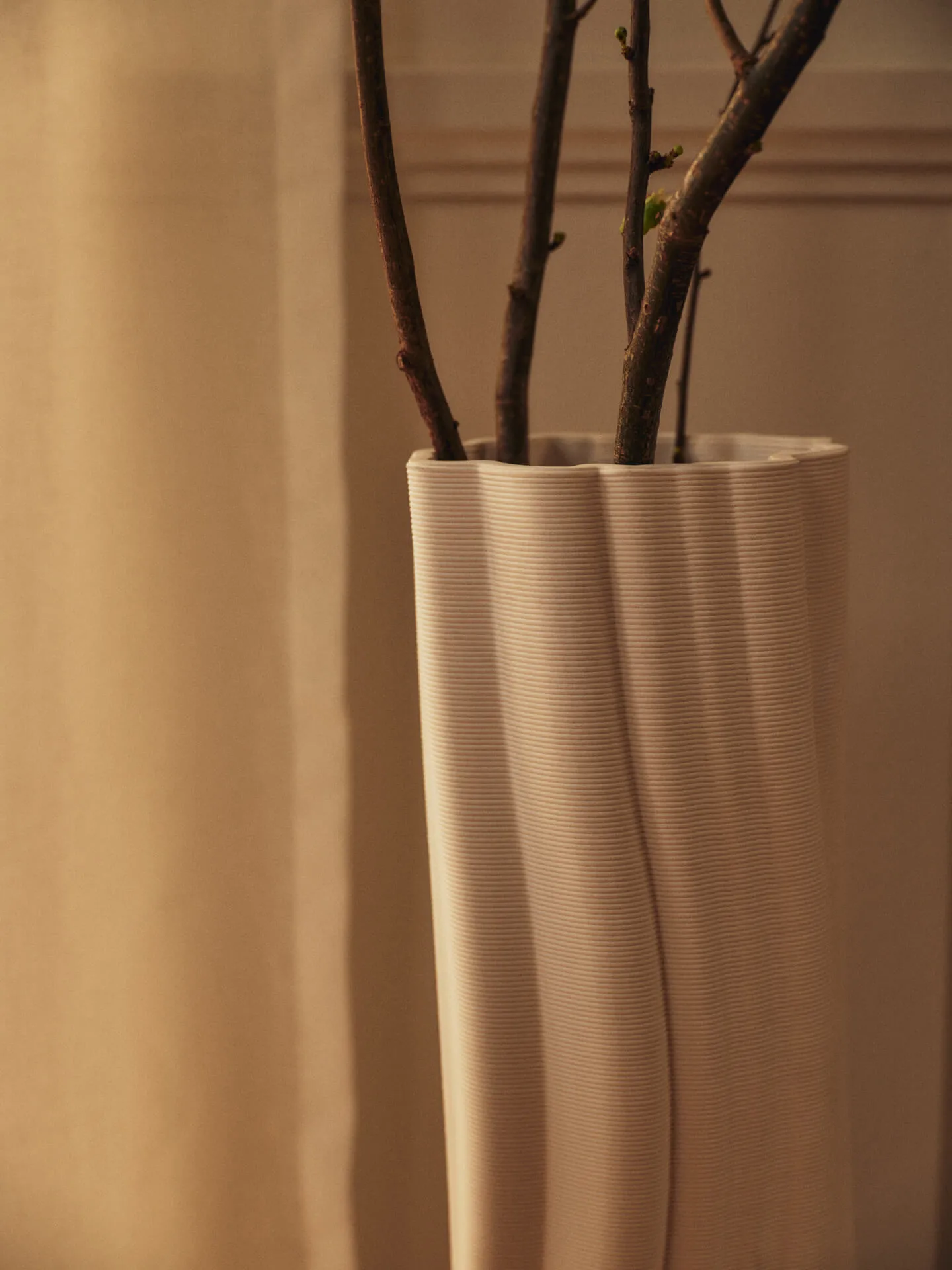 Rylith Bodenvasen, Off-white, 70 cm Ferm Living