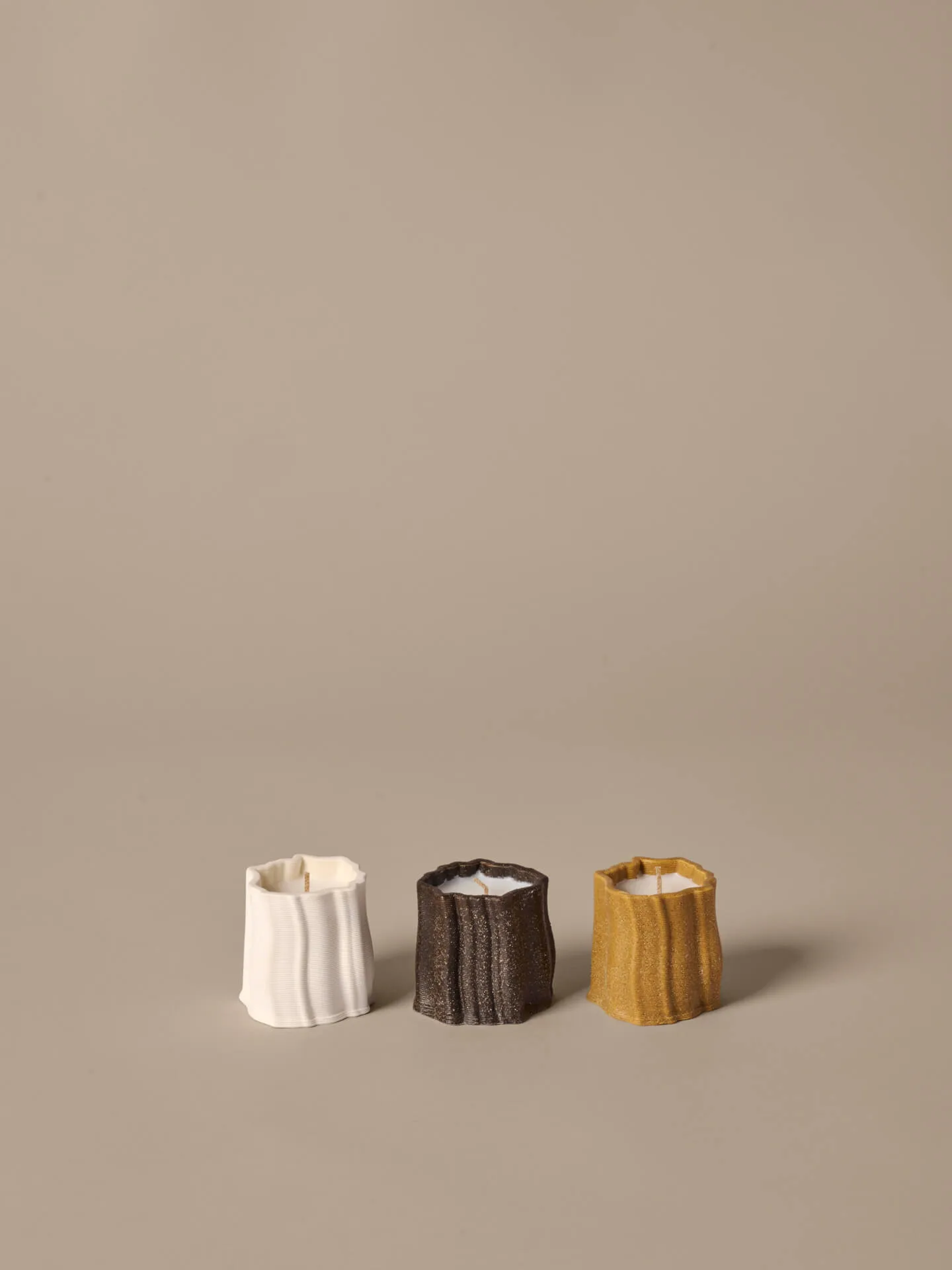 Rylith Duftkerze 13 h 3-teilig, Feige, Zitronengras, Kamille Ferm Living