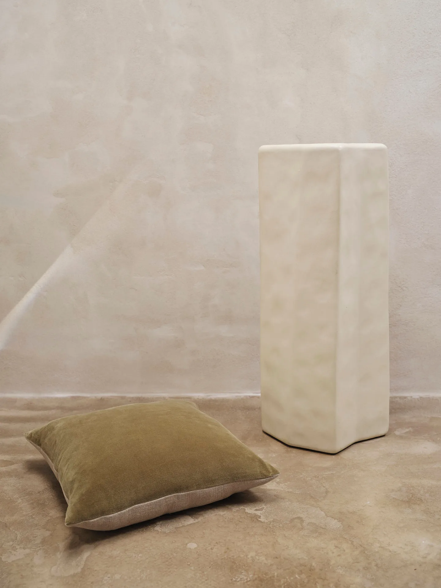 Senti Kissen 50x50 cm, Khaki Ferm Living