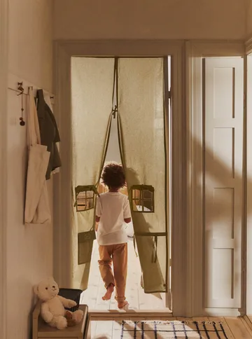 Settle Türvorhang - Elm green, 85x205 cm - Ferm Living