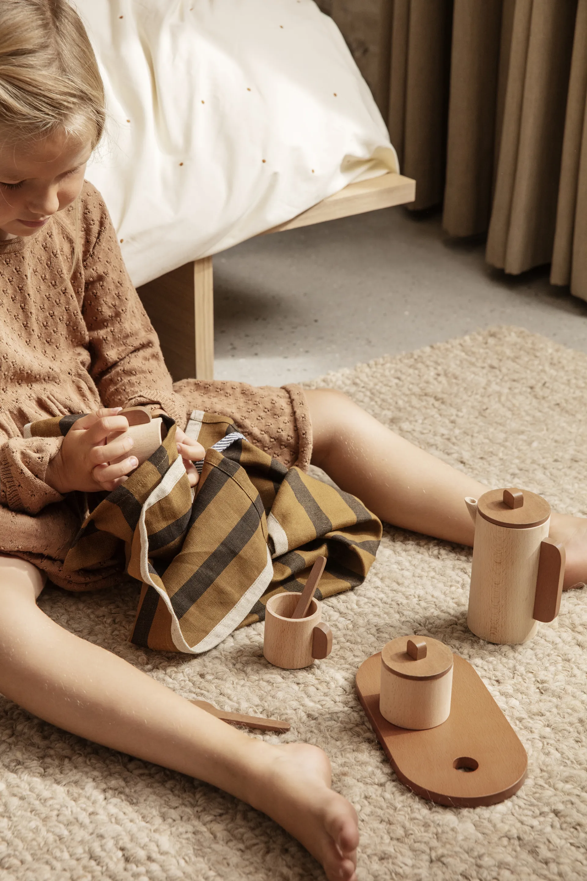 Shade Loop Teppich L 200 x 300cm, Beige Ferm Living