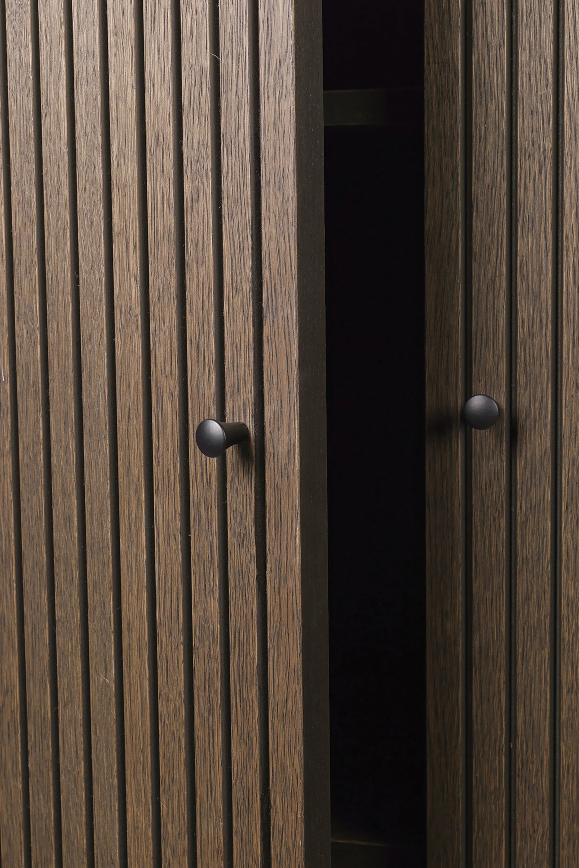 Sill Wandschrank 42,5 x 85cm, Dark stained oak Ferm Living
