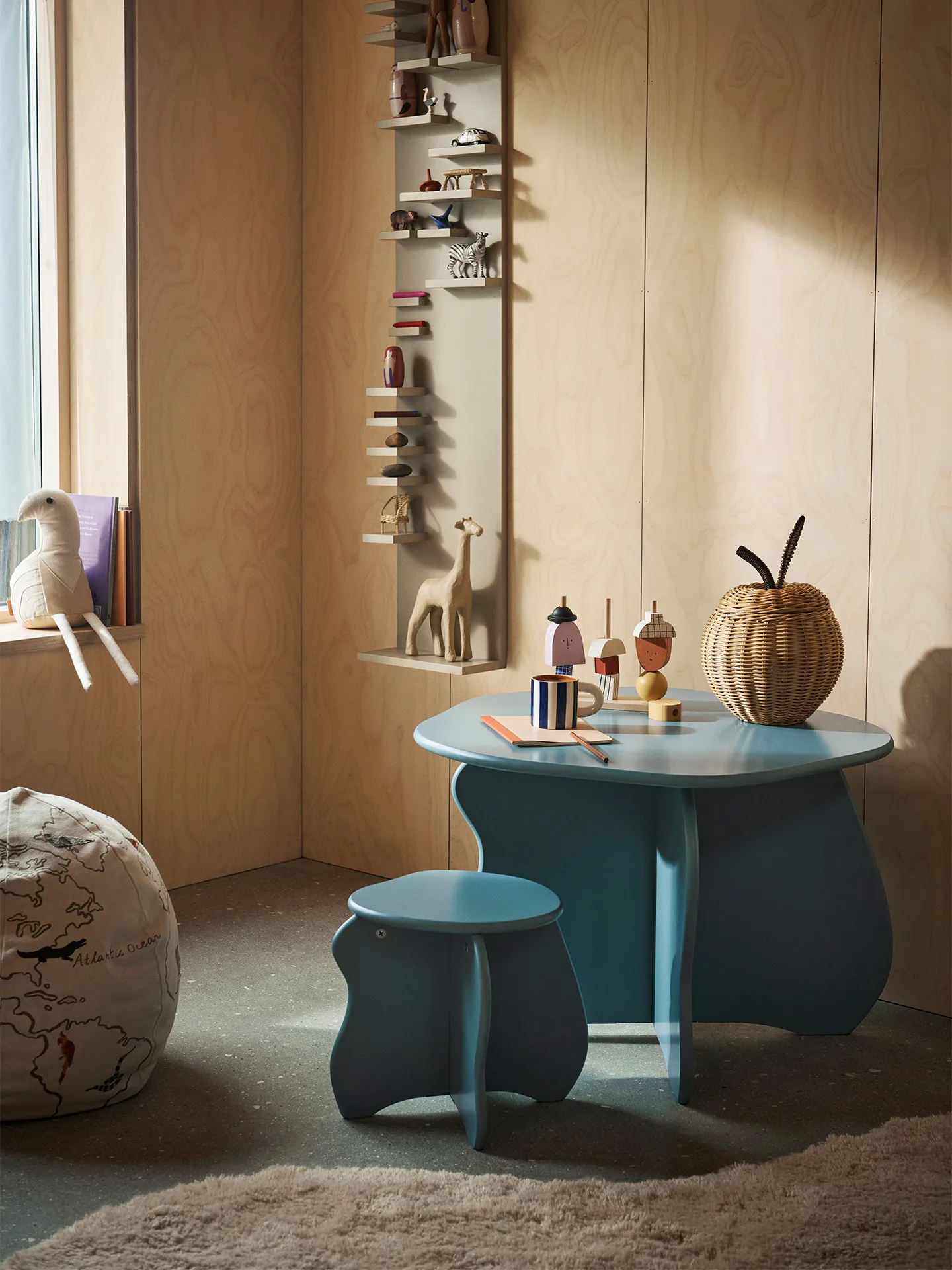 Slope Hocker, Storm Ferm Living