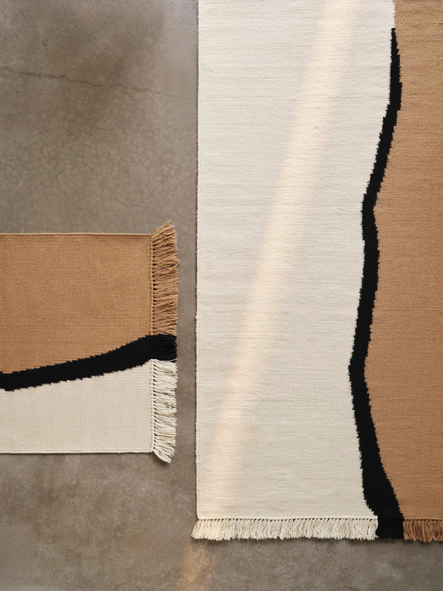 Soil Kelim Laufmatte, Dark sand-off white, 70x180 cm Ferm Living