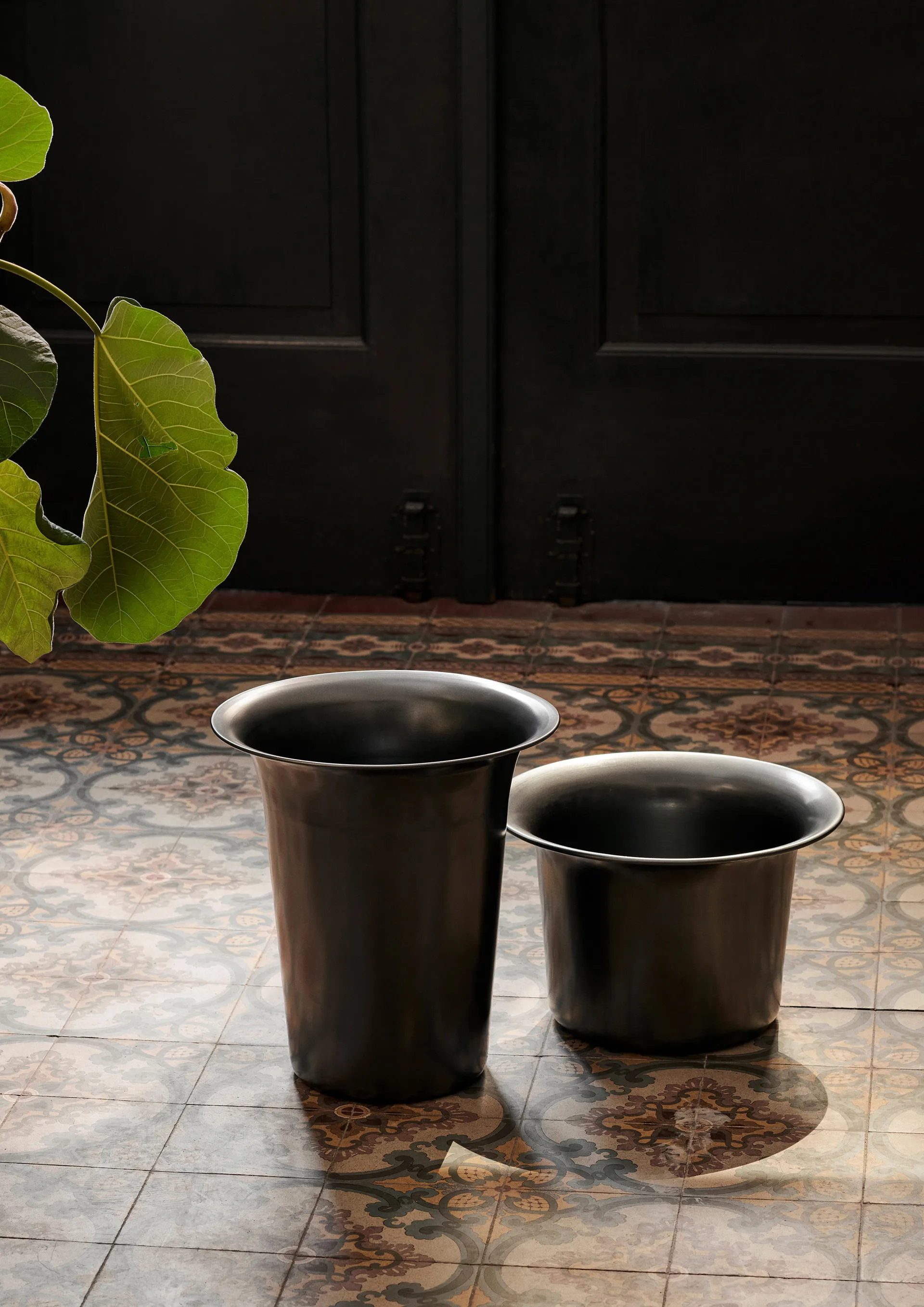 Spun alu Korb hoch Ø35cm, Blackened Aluminium Ferm Living