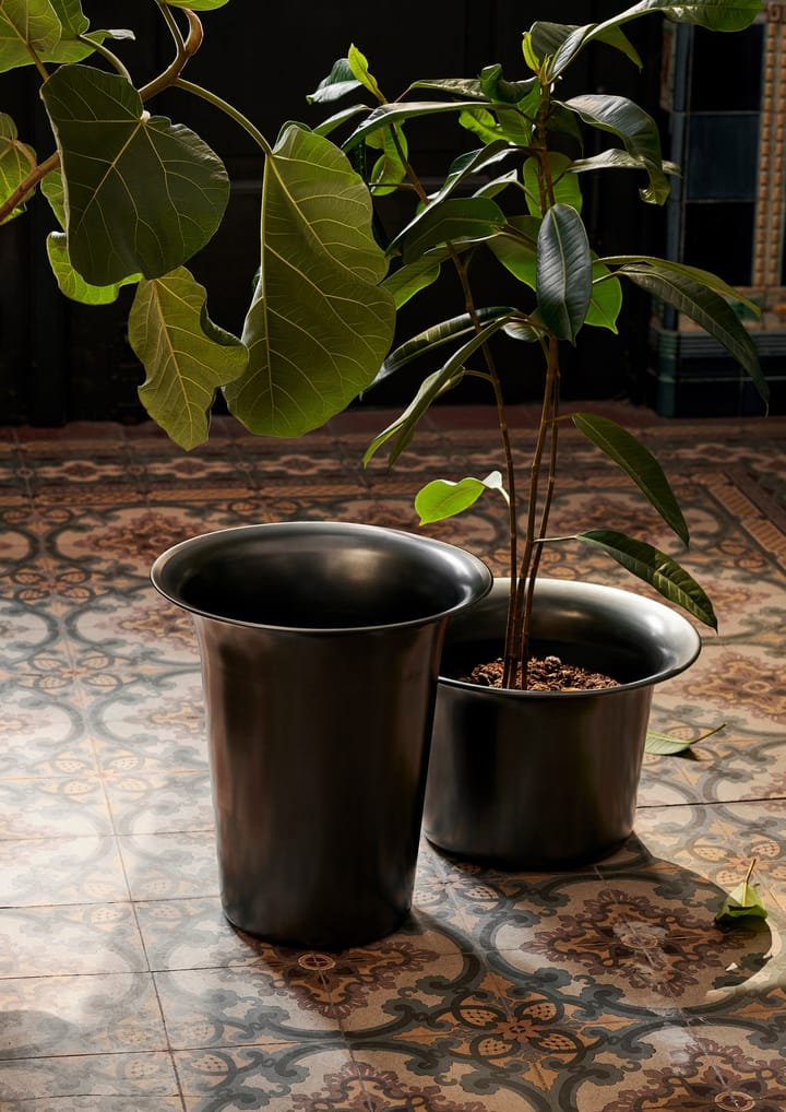 Spun alu Korb niedrig Ø37, Blackened Aluminium Ferm Living