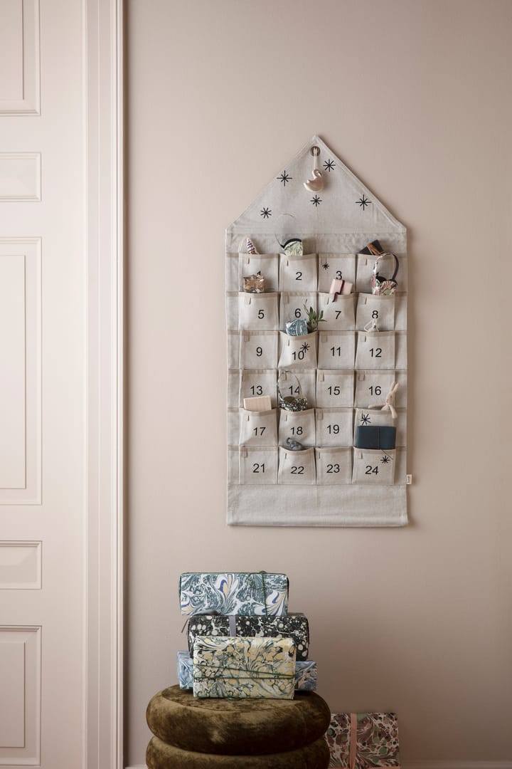 Star Adventskalender Haus 100cm - Sand - ferm LIVING