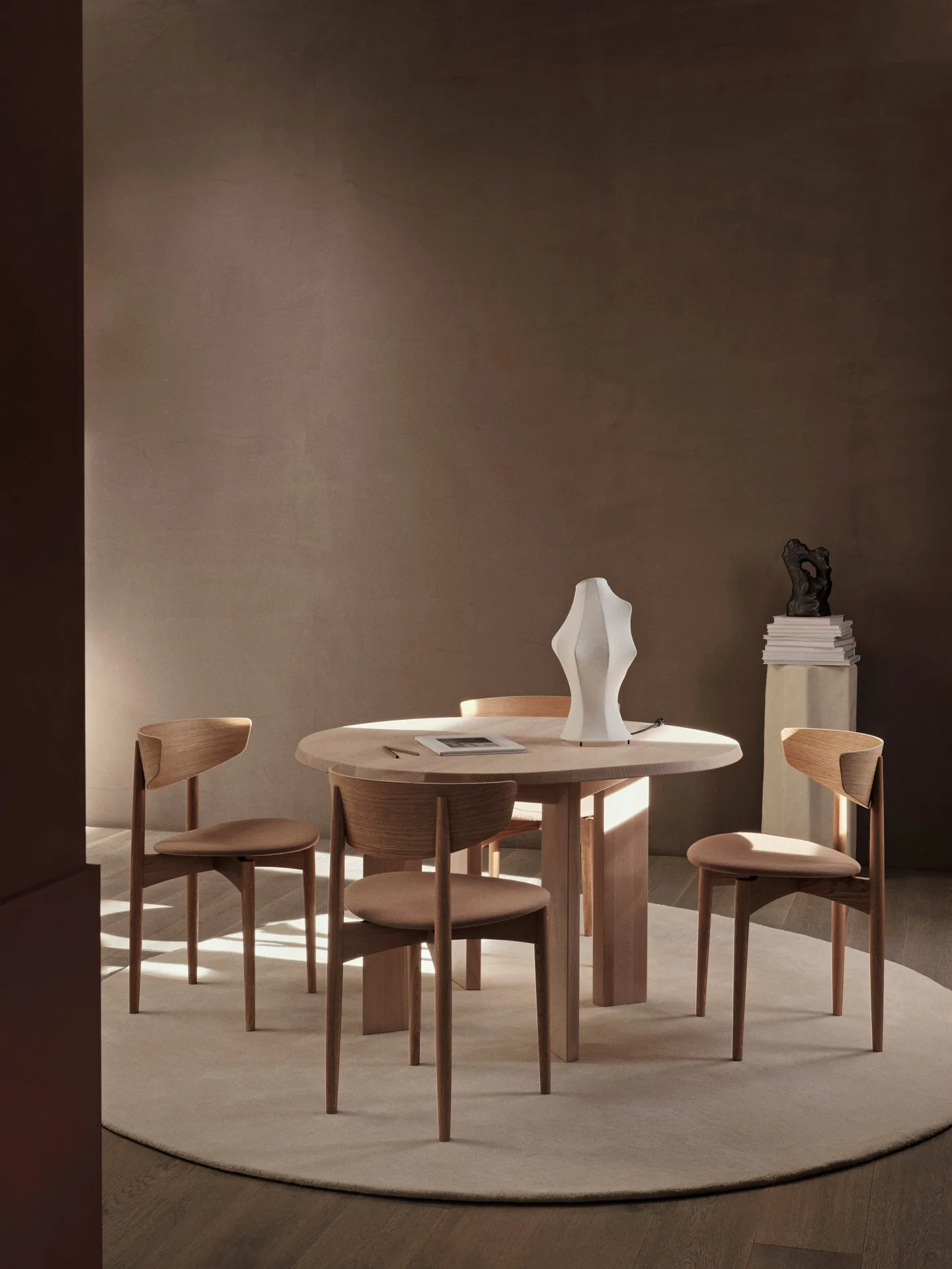 Stille getufteter Teppich runder, Off-white Ø240 cm Ferm Living