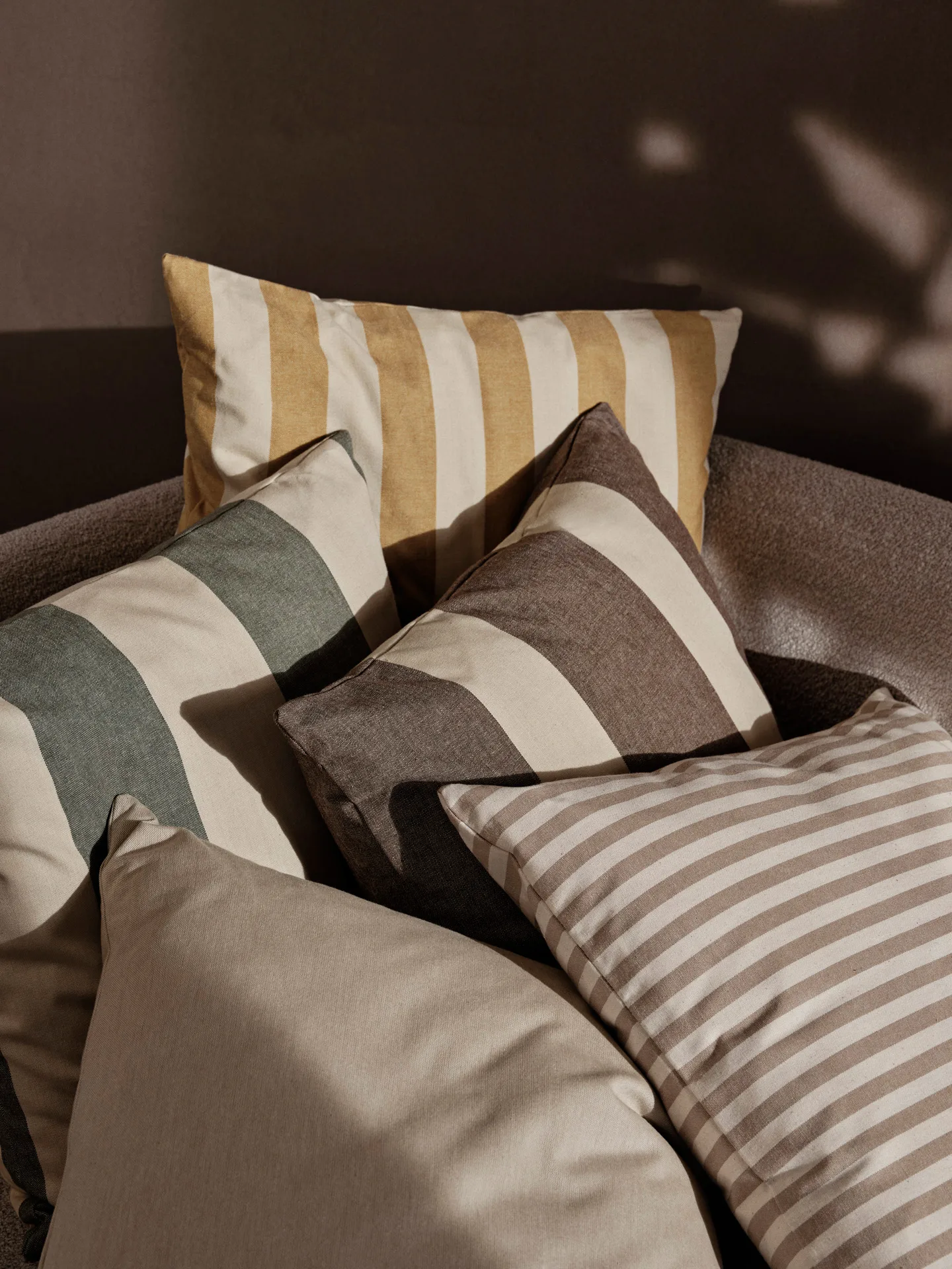 Strand outdoor Kissenbezug 50x50 cm, Warm yellow-parchment Ferm Living