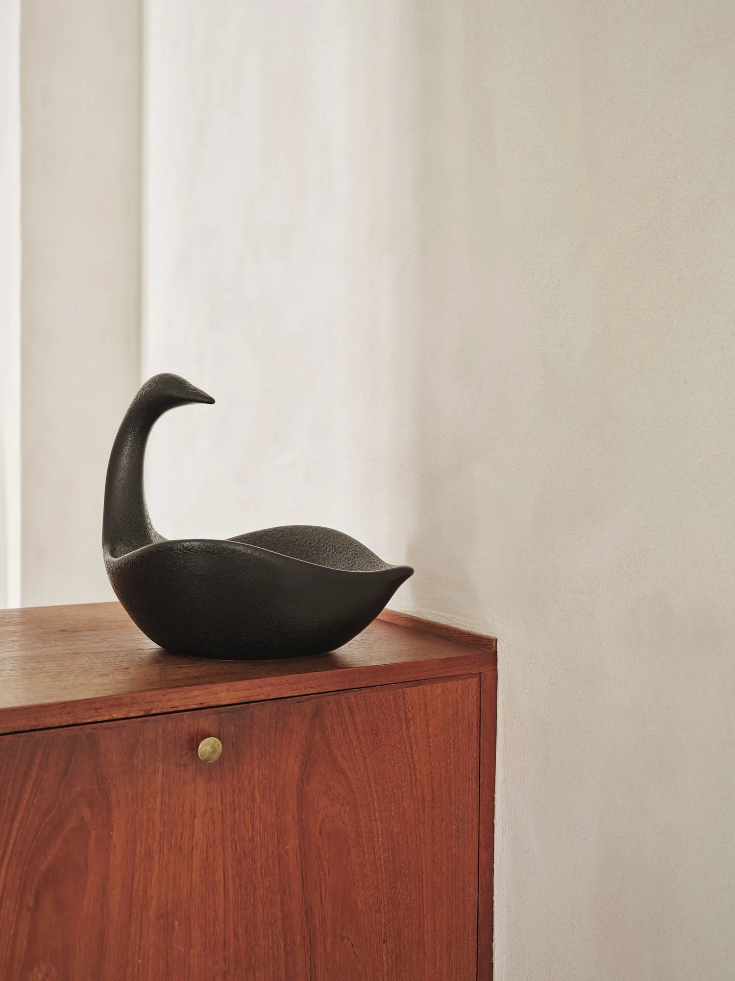 Swan Centrepiece, Black Ferm Living