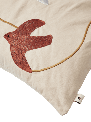 Swif bird embroided Kissenbezug 40x60 cm - Multi - Ferm Living