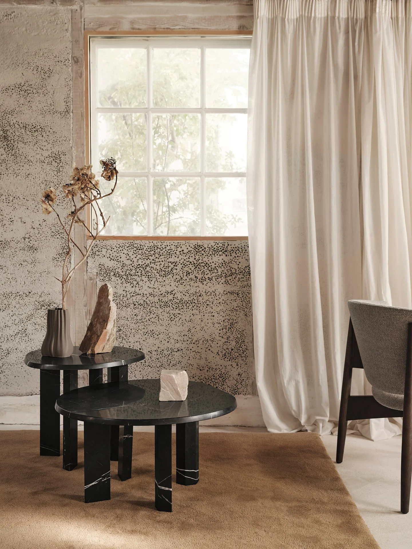 Taula Beistelltisch Ø67x35 cm, Black Ferm Living