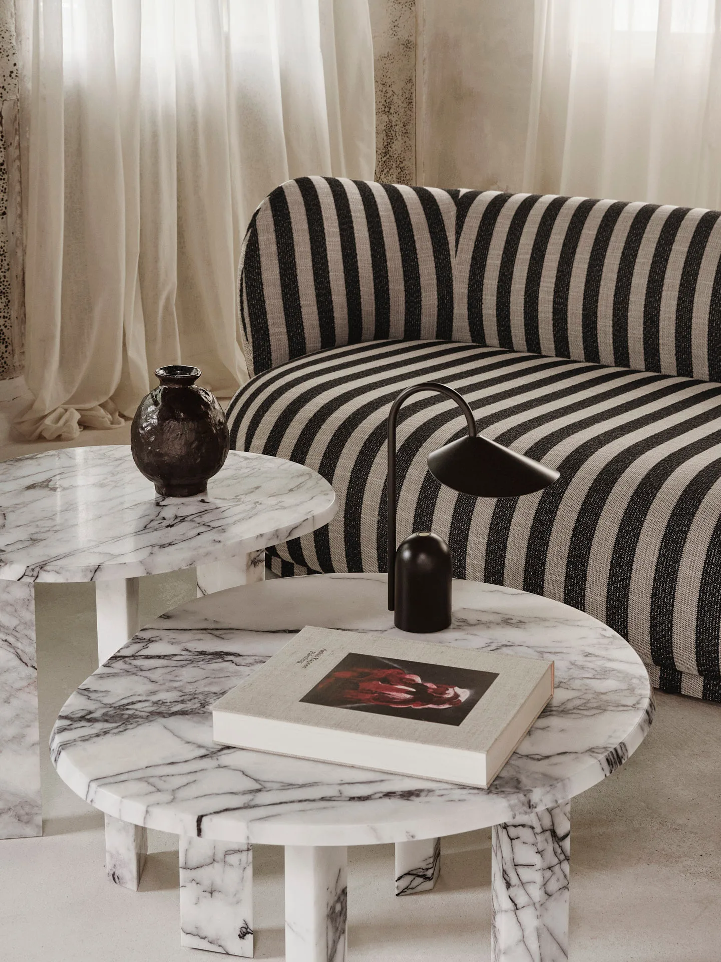 Taula Beistelltisch Ø67x35 cm, White-charcoal Ferm Living