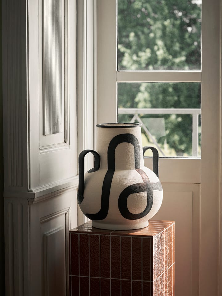 Trace Vase - Off-white - ferm LIVING
