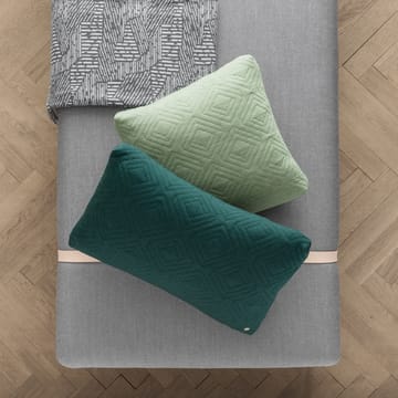 Turn Tagesbett - Stoff fiord by kvadrat bordeaux, Gestell schwarz - ferm LIVING