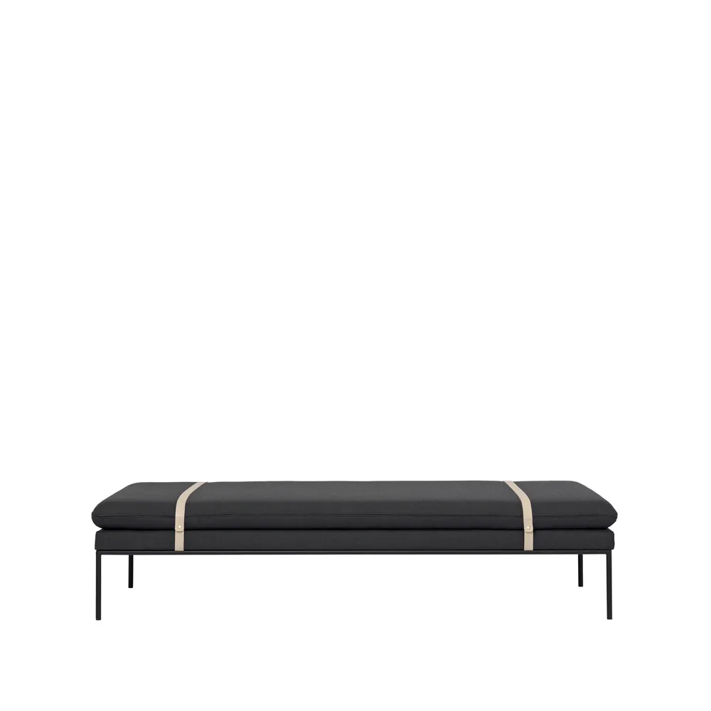 Ferm Living Turn Tagesbett Stoff fiord by kvadrat dark grey, Gestell schwarz