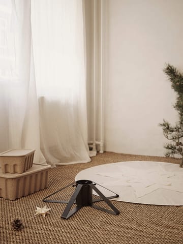 Vela Star Weihnachtsbaumteppich - Natural - Ferm Living