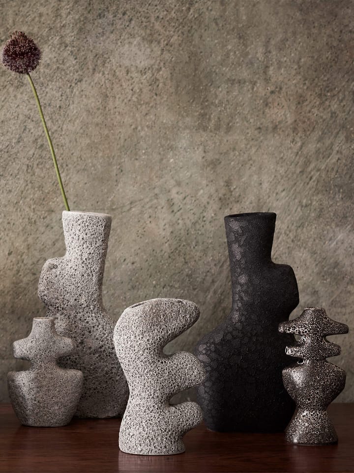 Yara Kerzenhalter medium - Grey Pumice - ferm LIVING