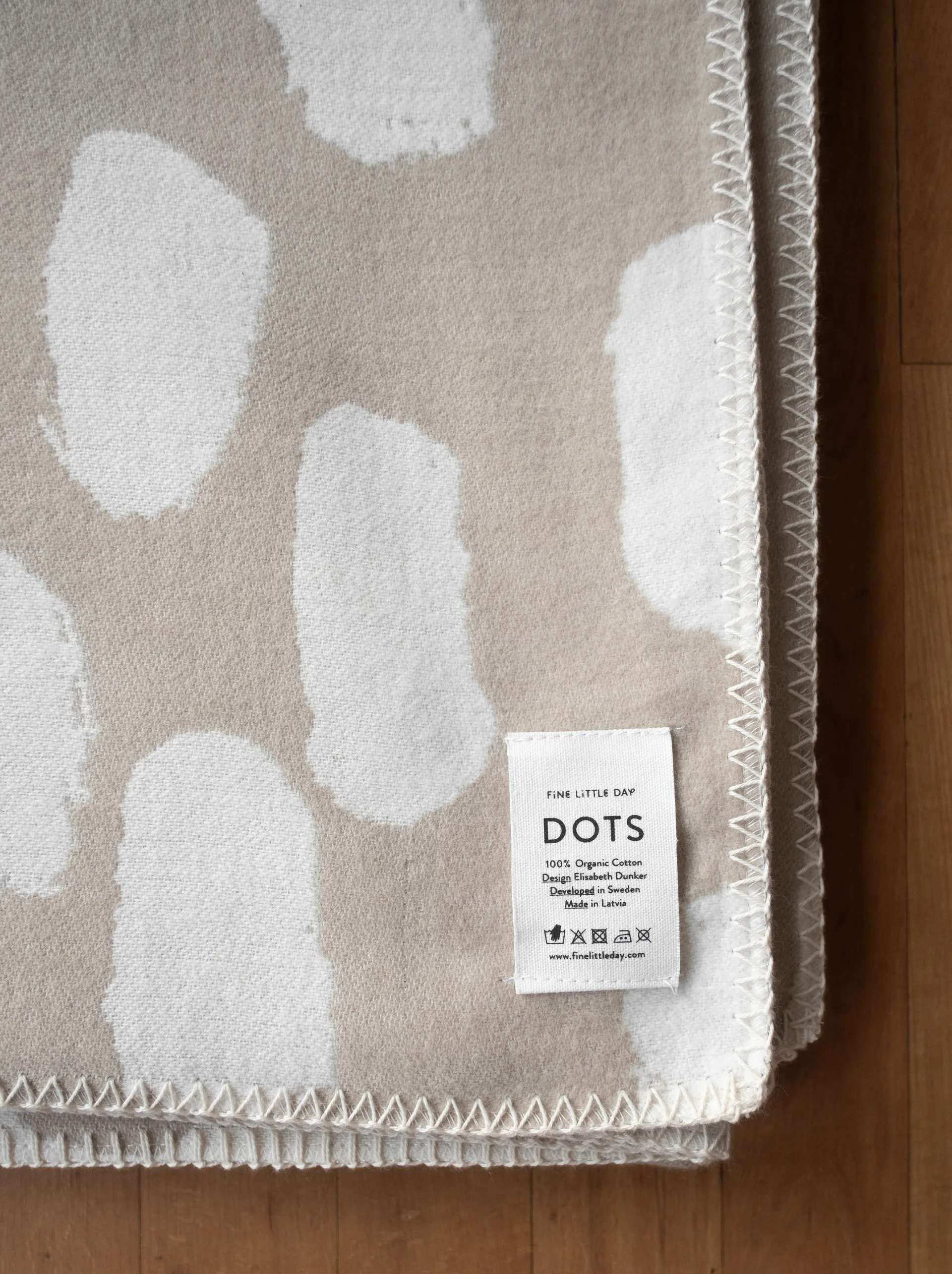 Dots Decke 140 x 180cm, Beige Fine Little Day