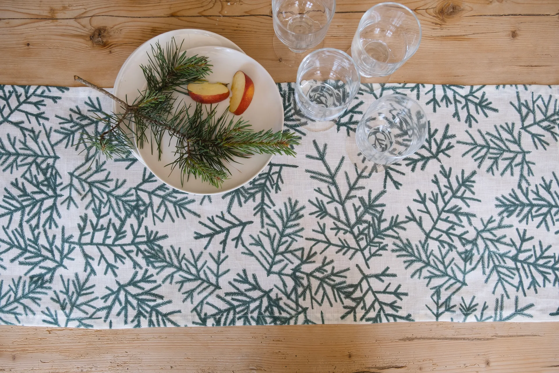 Granris Tischläufer, Weiß-grün Fine Little Day