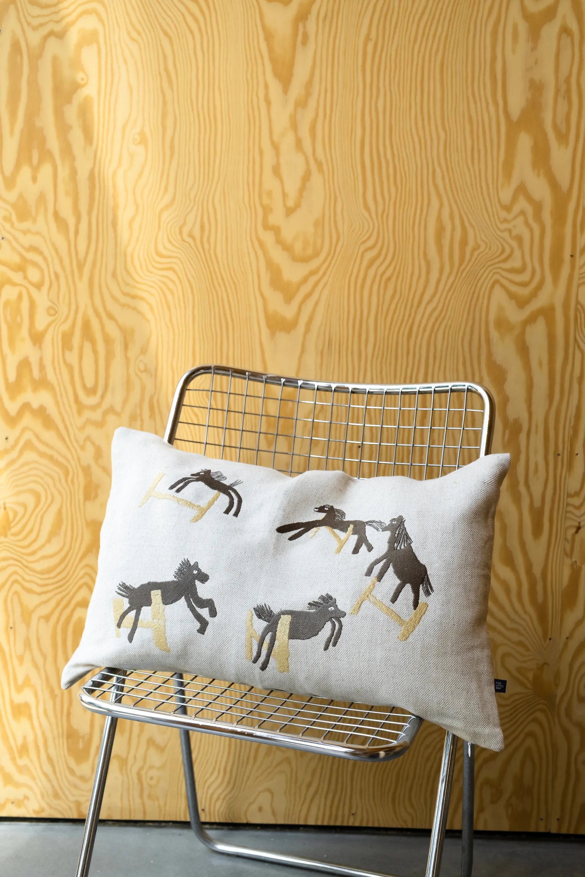 Jumping Horse Kissenbezug 38x58 cm, Natur Fine Little Day