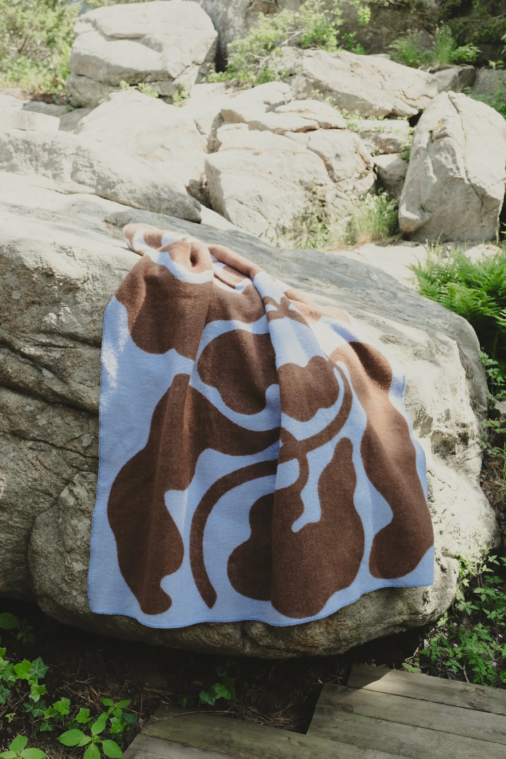 Leaves Decke 130x180 cm, Blue-brown Fine Little Day