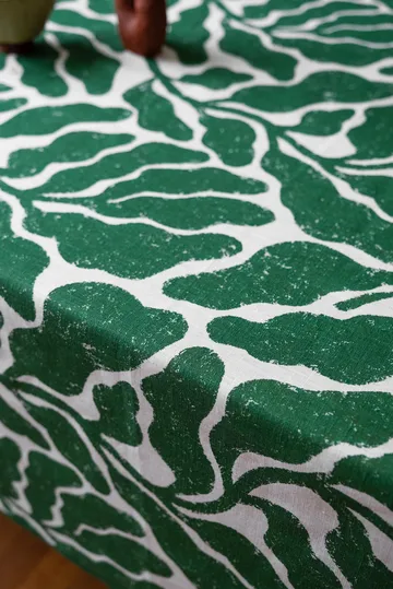 Leaves Tischdecke - Green, 149 x 250cm - Fine Little Day