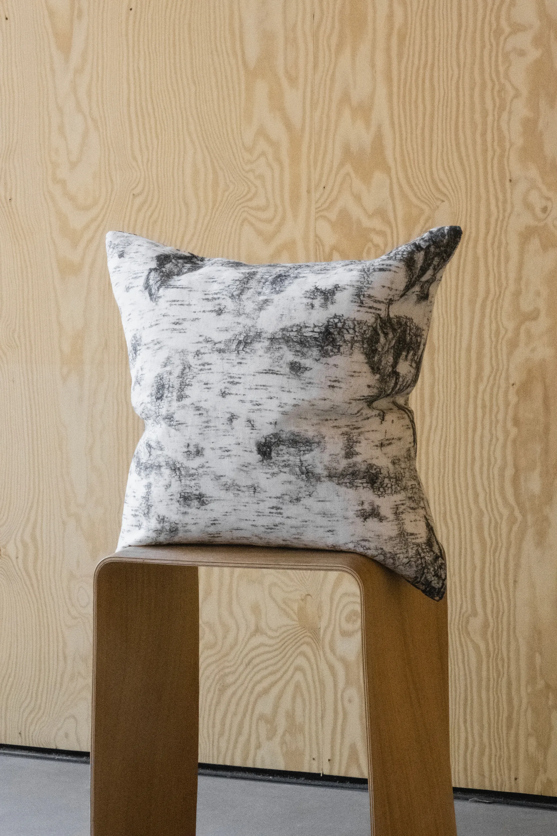 Näver Kissenbezug 48x48 cm, Black-white Fine Little Day